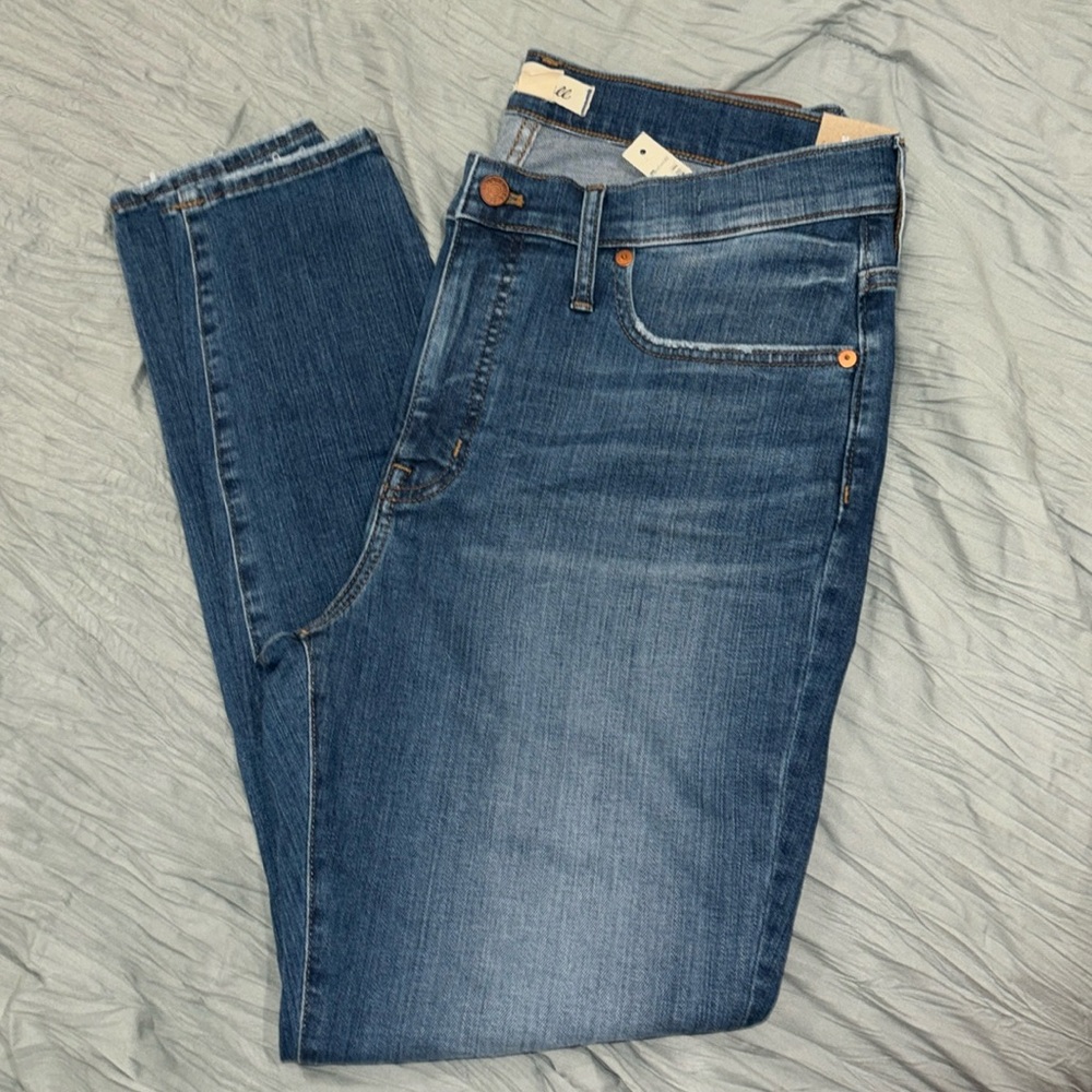 NWT Madewell 9” Mid Rise Skinny Jean Size 32